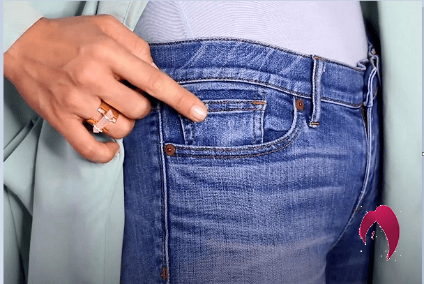 La petite poche à l'avant de vos jeans