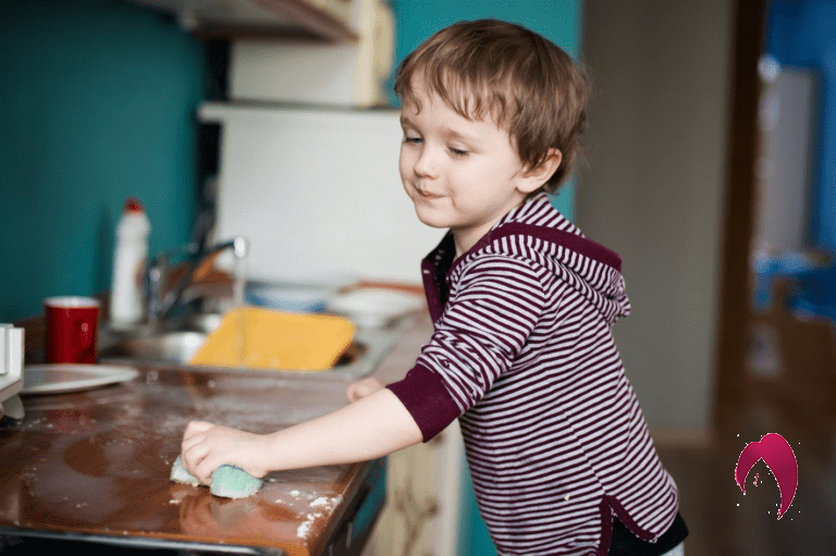 Les tâches ménagères selon l’âge de votre enfant