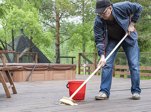 entretenir et nettoyer une terrasse en bois 