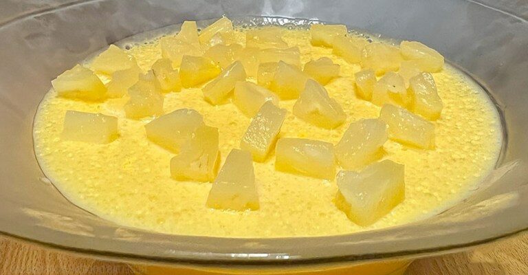 Mousse d’ananas onctueuse et savoureuse : une recette simple et irrésistible